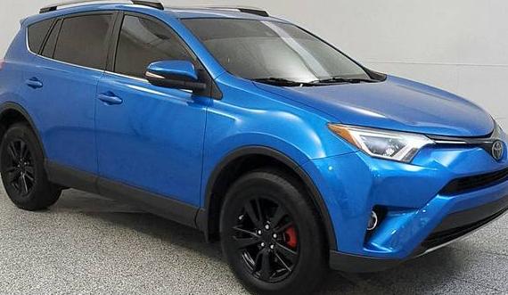TOYOTA RAV4 2018 JTMRFREV5JD254943 image