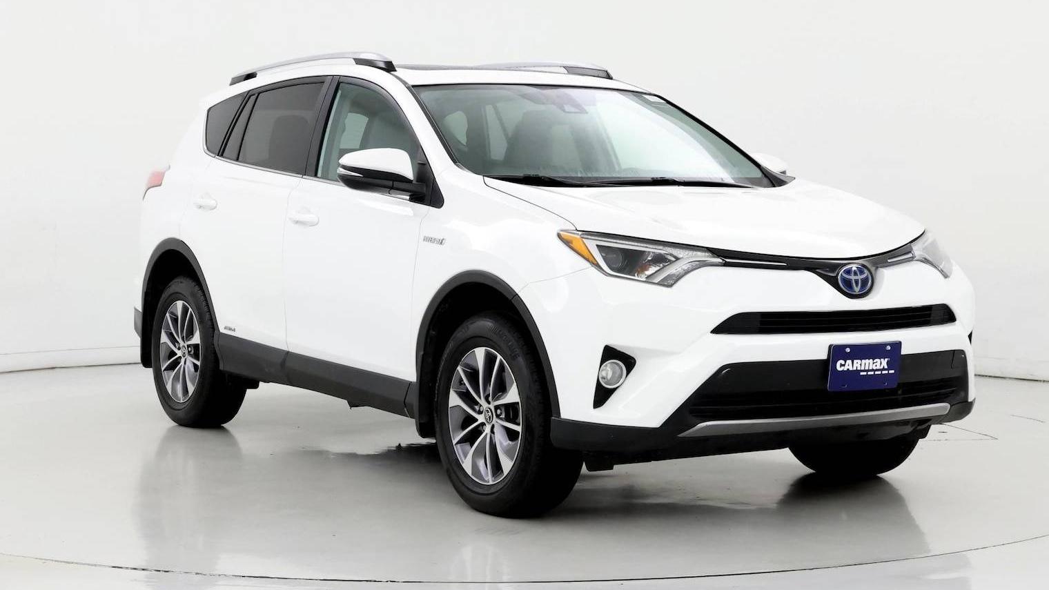 TOYOTA RAV4 2018 JTMRJREV5JD209371 image