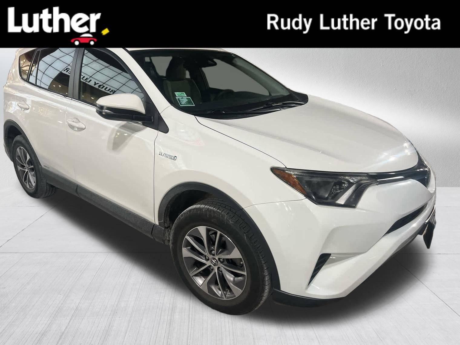 TOYOTA RAV4 2018 JTMRJREV8JD218789 image