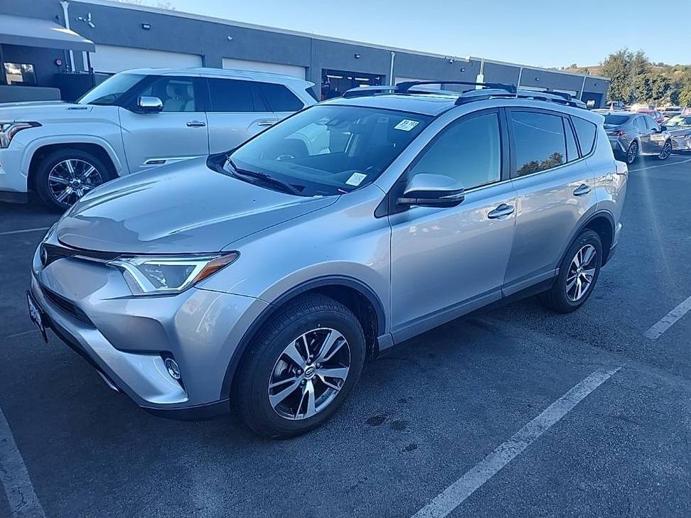 TOYOTA RAV4 2018 JTMRFREV2JJ187963 image