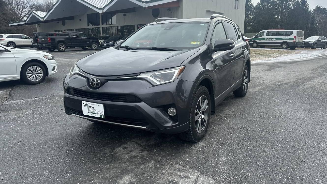 TOYOTA RAV4 2018 JTMRFREV4JJ737020 image