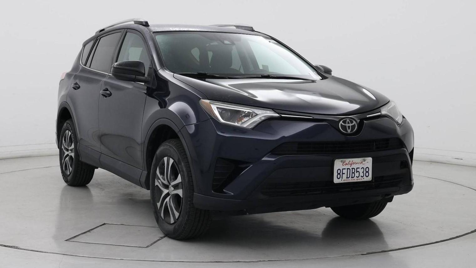 TOYOTA RAV4 2018 2T3ZFREV2JW489111 image