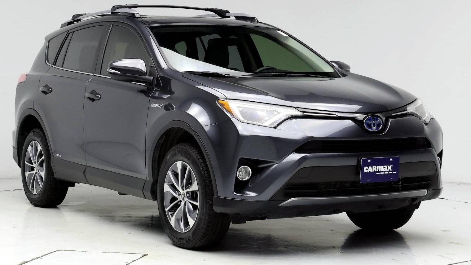 TOYOTA RAV4 2018 JTMRJREV1JD167944 image