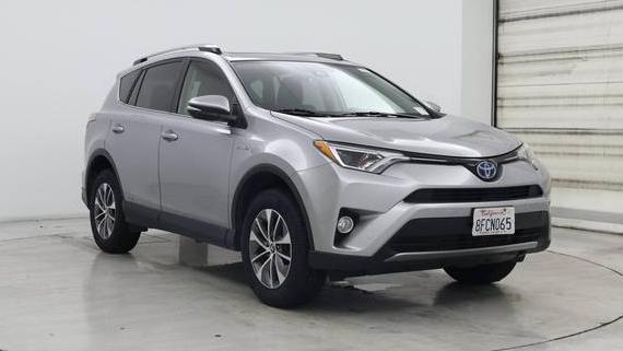 TOYOTA RAV4 2018 JTMRJREV9JD226965 image