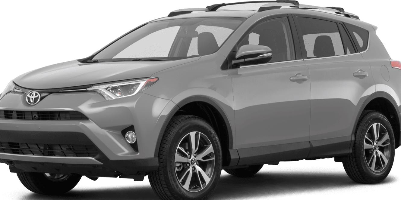 TOYOTA RAV4 2018 2T3RFREV1JW748865 image