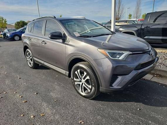 TOYOTA RAV4 2018 JTMWFREV6JD119537 image