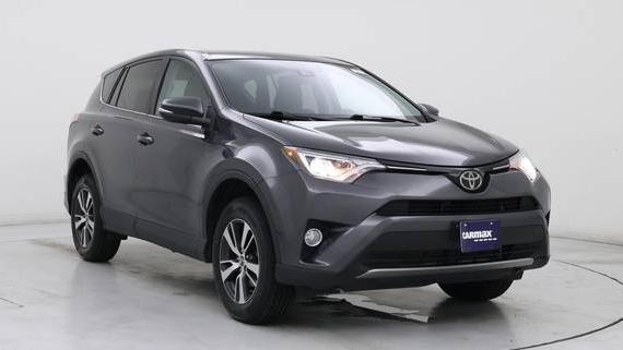 TOYOTA RAV4 2018 2T3RFREV0JW801555 image