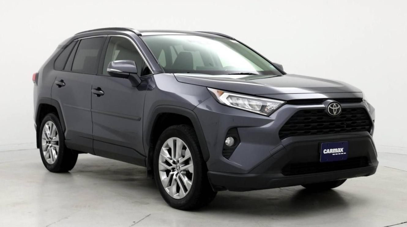 TOYOTA RAV4 2021 JTMA1RFV2MD081350 image