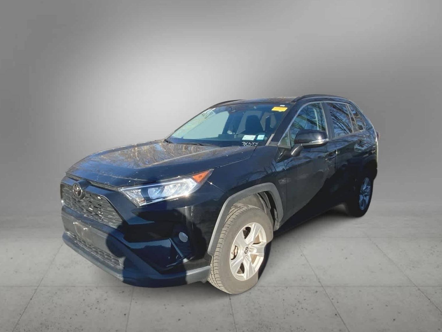 TOYOTA RAV4 2021 2T3P1RFV2MC192043 image