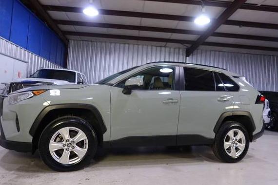 TOYOTA RAV4 2021 2T3P1RFV3MW231267 image
