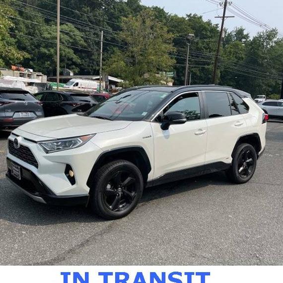 TOYOTA RAV4 2021 2T3E6RFV7MW026785 image