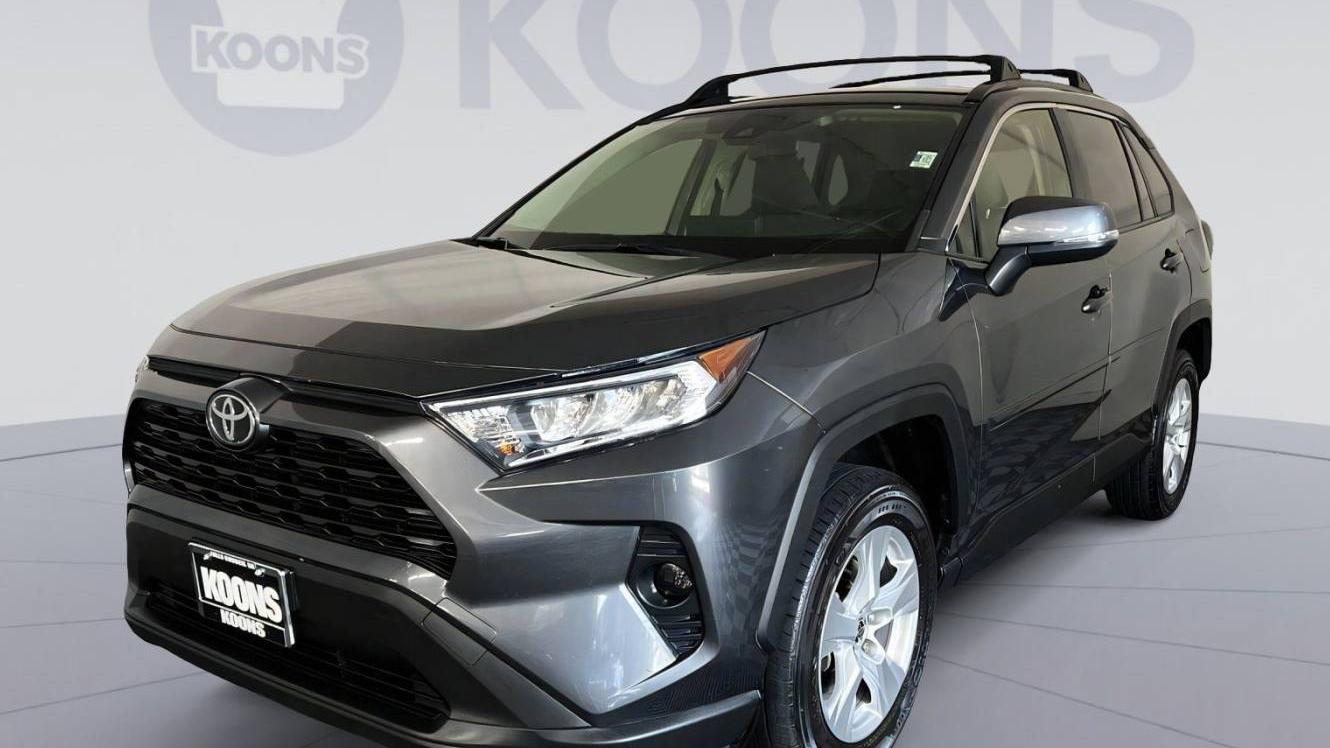 TOYOTA RAV4 2021 JTMP1RFV8MD072663 image