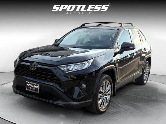 TOYOTA RAV4 2021 2T3C1RFV9MC124286 image