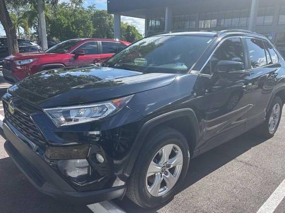 TOYOTA RAV4 2021 2T3W1RFV9MC125614 image