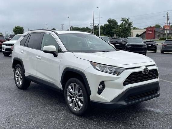 TOYOTA RAV4 2021 2T3A1RFV7MW199655 image