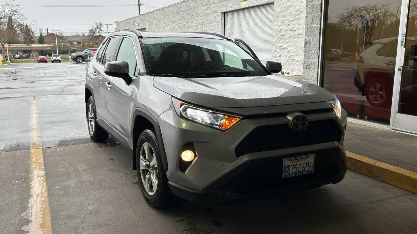 TOYOTA RAV4 2021 2T3W1RFV6MC108222 image