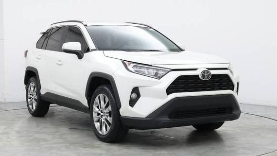 TOYOTA RAV4 2021 2T3C1RFV2MW124130 image