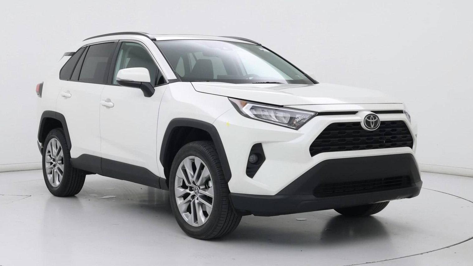 TOYOTA RAV4 2021 2T3A1RFVXMW201964 image