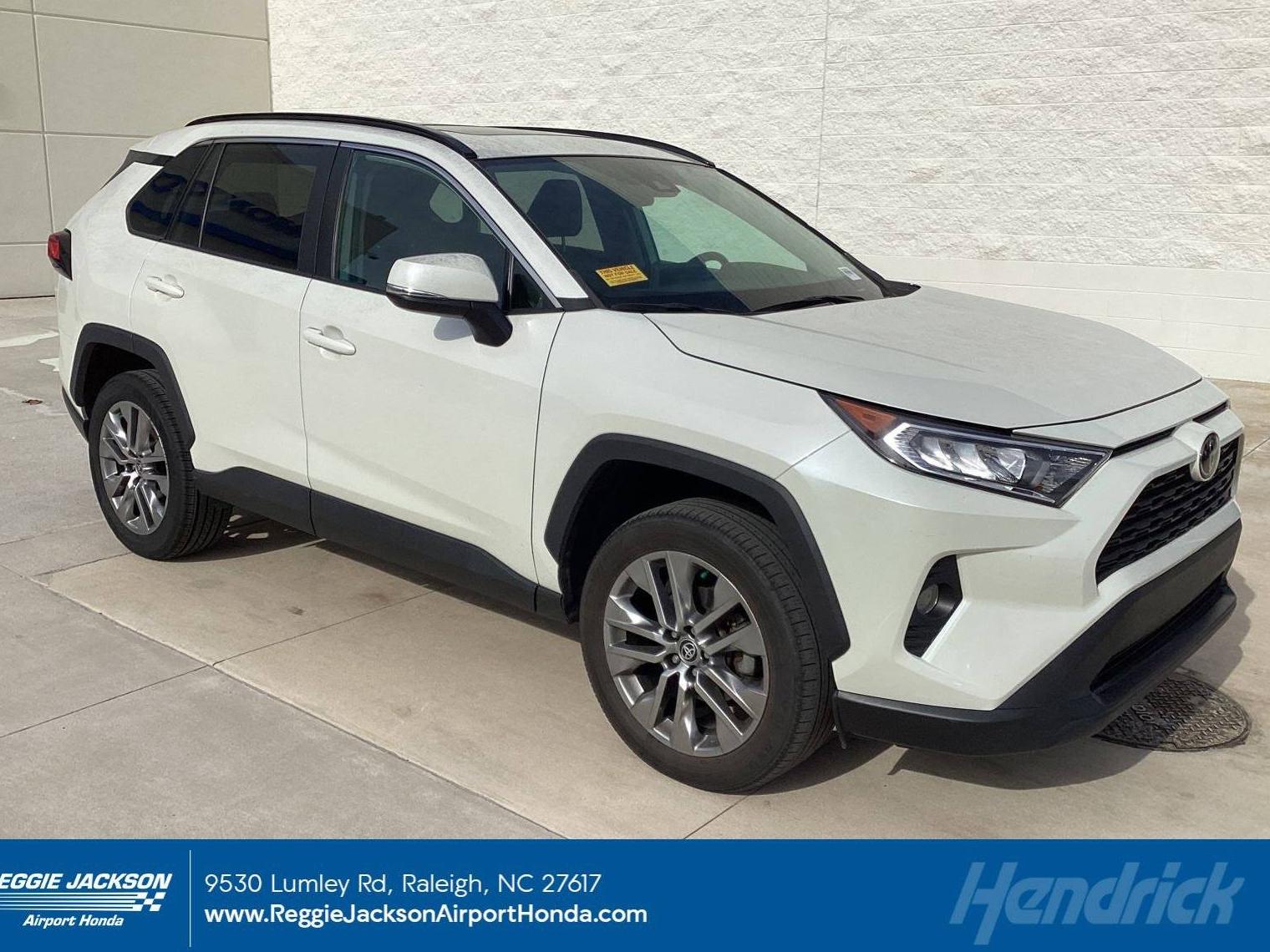 TOYOTA RAV4 2021 2T3A1RFV4MW237634 image