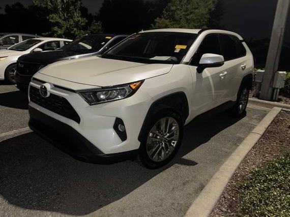 TOYOTA RAV4 2021 2T3C1RFV8MW116257 image