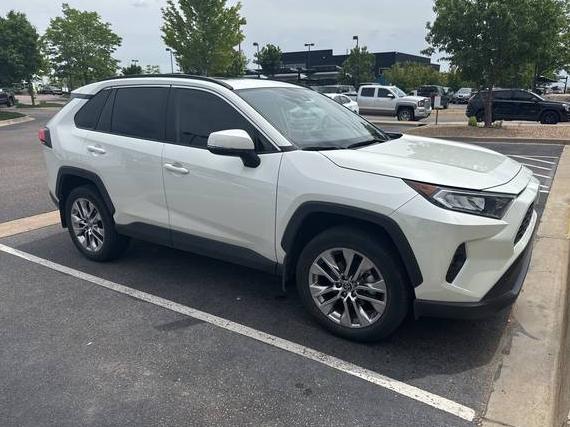 TOYOTA RAV4 2021 2T3A1RFV6MW209561 image