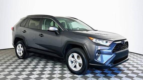 TOYOTA RAV4 2021 2T3W1RFV2MW111889 image