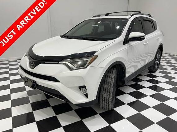 TOYOTA RAV4 2017 JTMWFREV1HJ132384 image