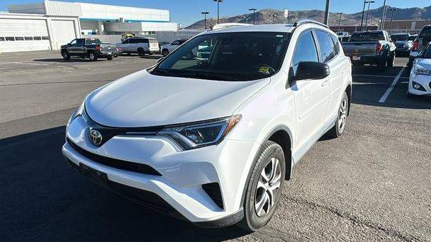 TOYOTA RAV4 2017 2T3BFREV1HW591236 image