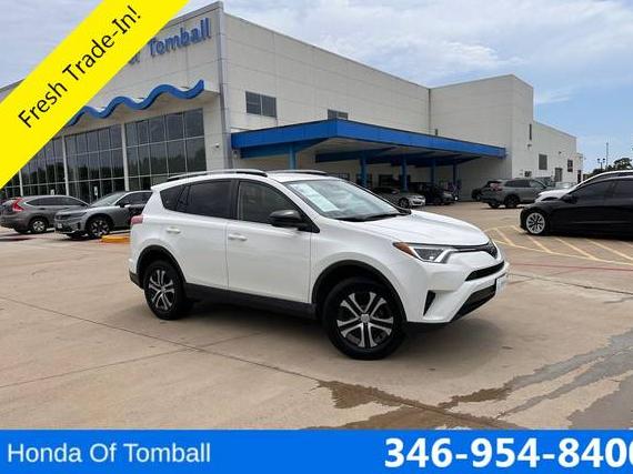 TOYOTA RAV4 2017 JTMZFREV9HJ705433 image
