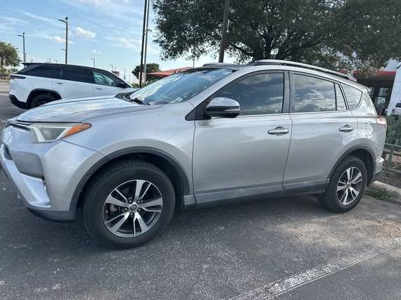 TOYOTA RAV4 2017 2T3WFREV1HW356112 image