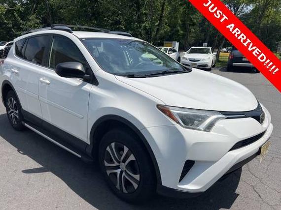 TOYOTA RAV4 2017 JTMBFREV6HJ702653 image