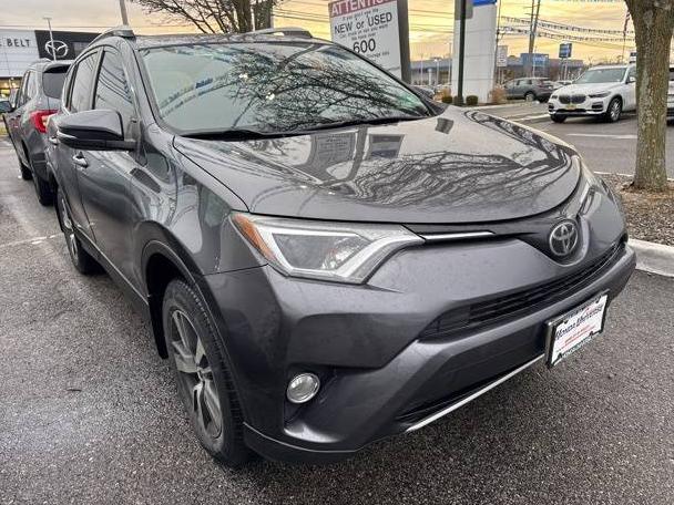 TOYOTA RAV4 2017 JTMRFREV0HJ111152 image