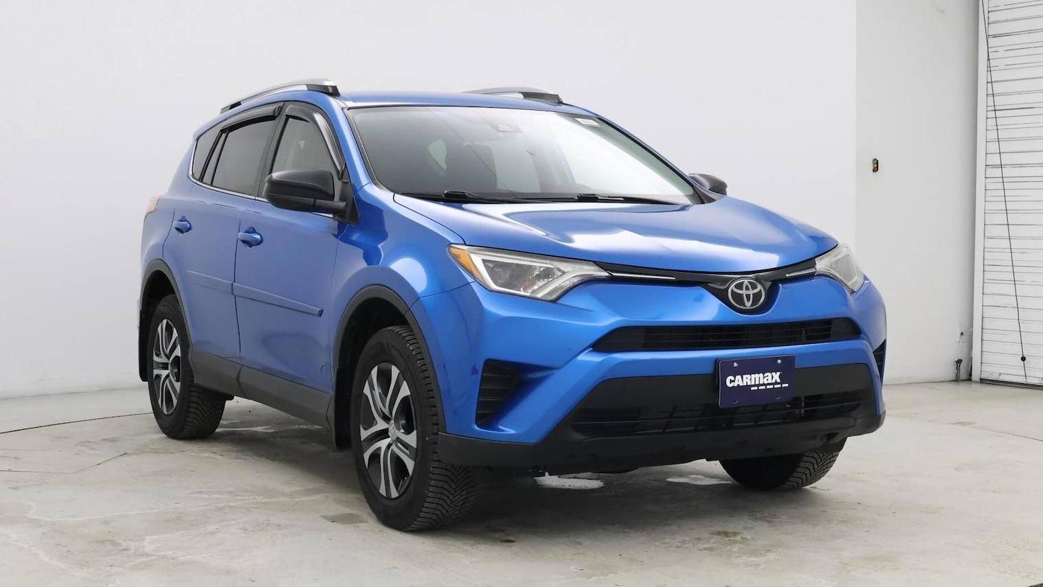 TOYOTA RAV4 2017 JTMBFREV2HJ700849 image