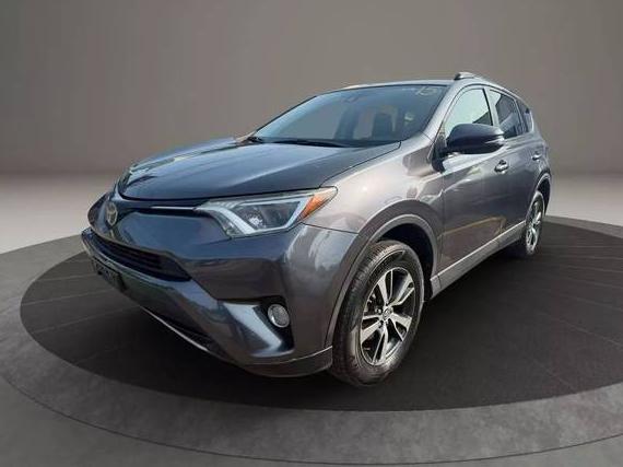 TOYOTA RAV4 2017 JTMRFREV1HJ143415 image