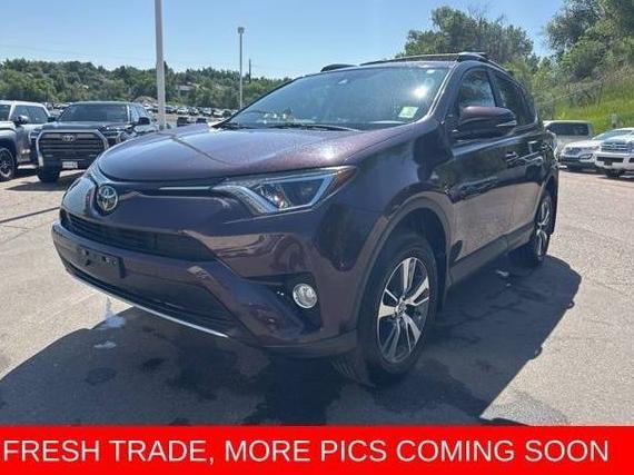TOYOTA RAV4 2017 2T3RFREV4HW636636 image