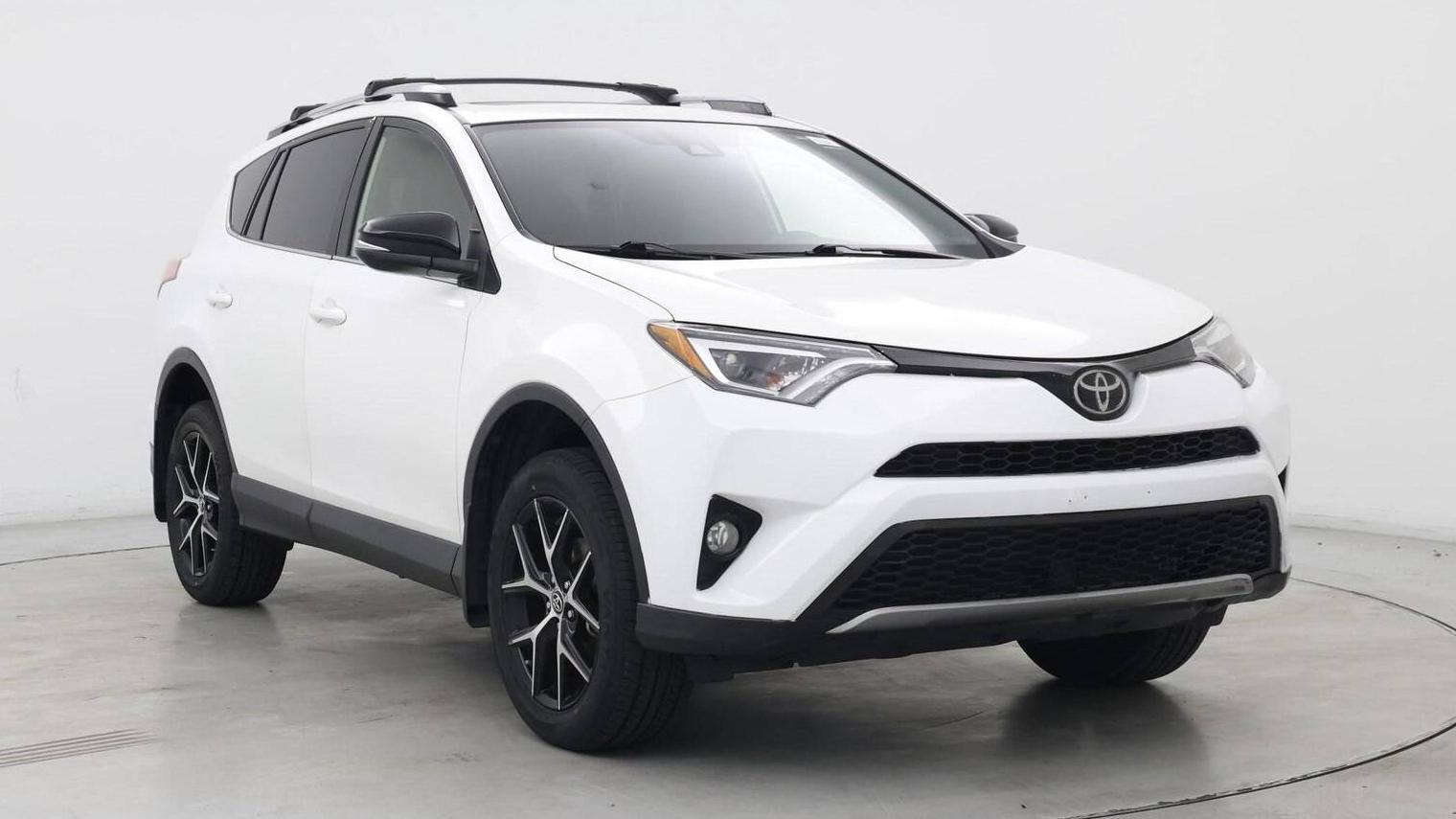 TOYOTA RAV4 2017 JTMNFREVXHJ714446 image