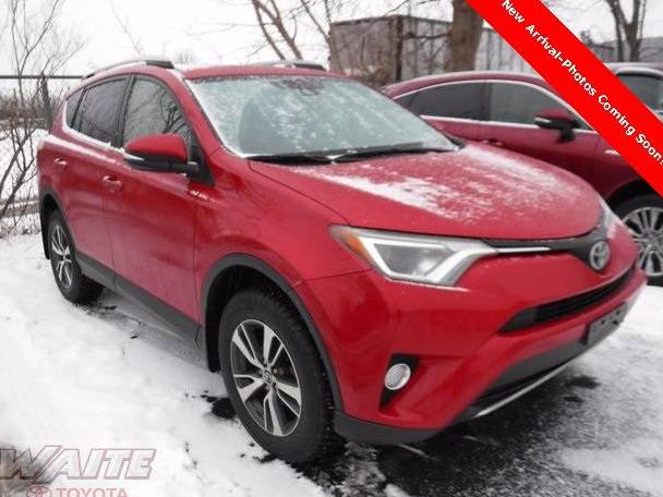 TOYOTA RAV4 2017 JTMRFREV3HJ153069 image