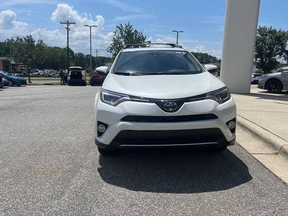 TOYOTA RAV4 2017 JTMDJREV3HD109032 image