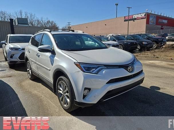 TOYOTA RAV4 2017 2T3DFREV2HW604195 image