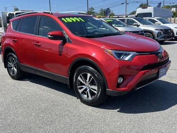 TOYOTA RAV4 2017 JTMRFREV6HJ161425 image