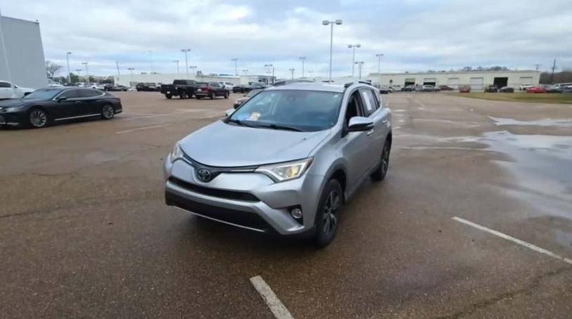 TOYOTA RAV4 2017 2T3WFREV6HW358177 image