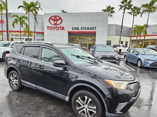 TOYOTA RAV4 2017 2T3ZFREVXHW396251 image