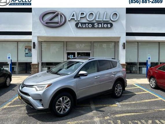 TOYOTA RAV4 2017 JTMRJREV5HD117672 image
