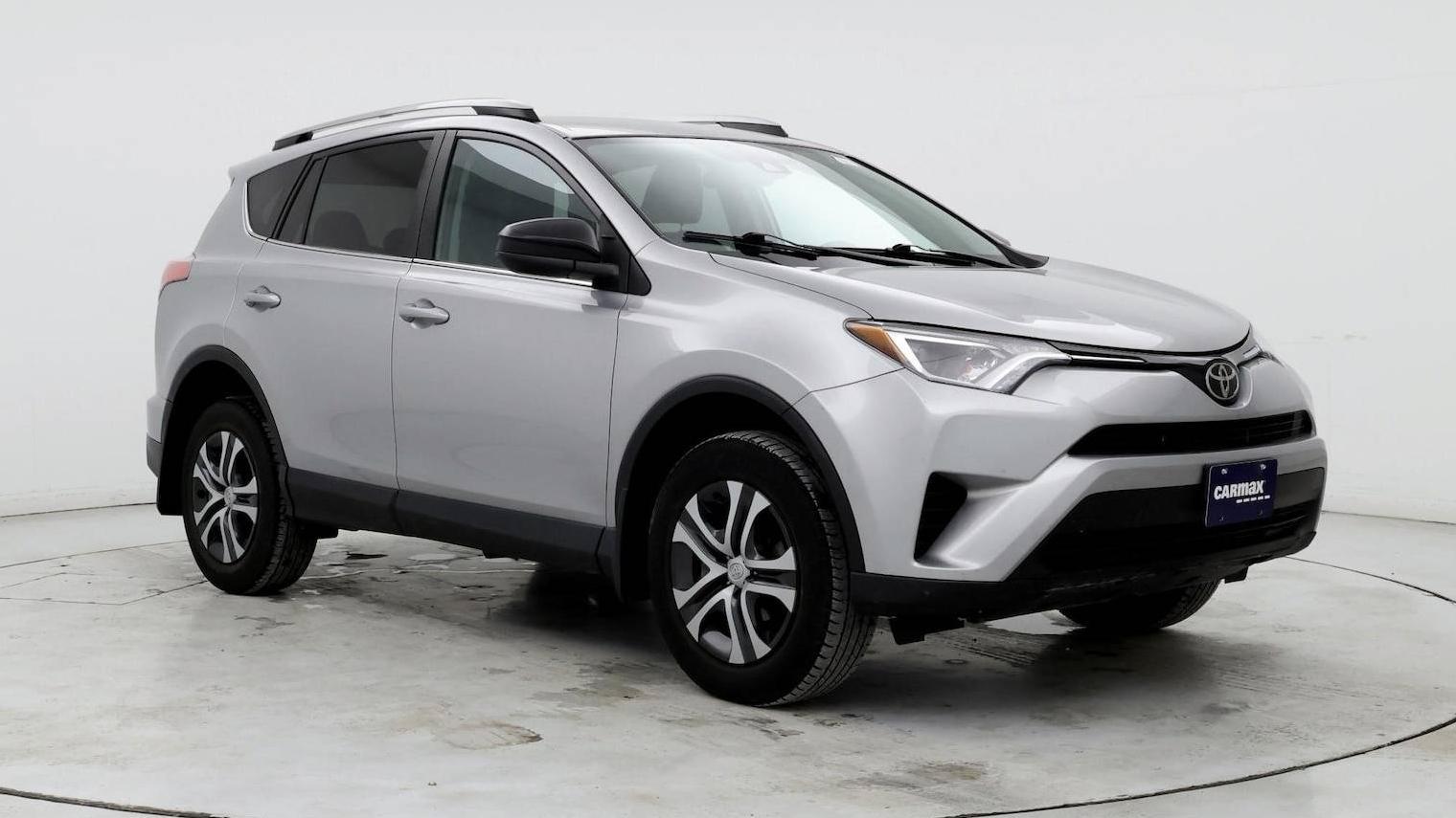 TOYOTA RAV4 2017 2T3ZFREV9HW392823 image