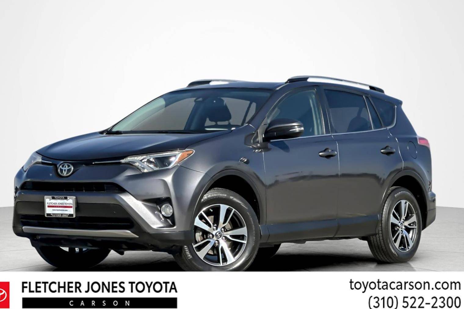 TOYOTA RAV4 2017 JTMWFREV1HJ116895 image