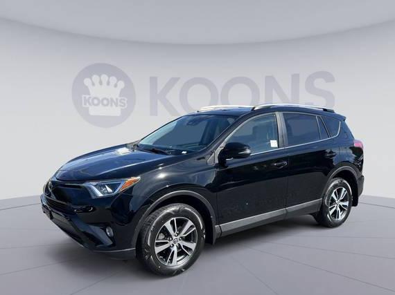 TOYOTA RAV4 2017 2T3RFREV8HW615174 image