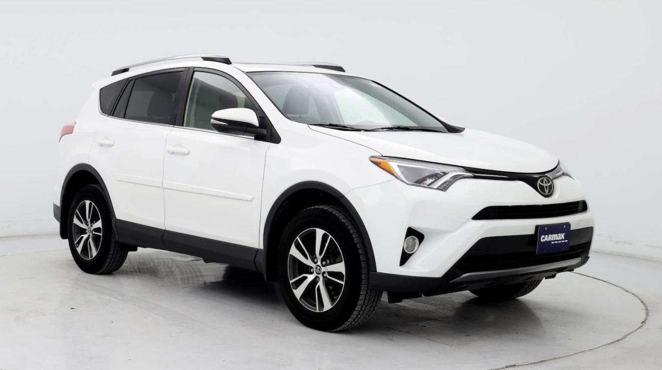 TOYOTA RAV4 2017 JTMRFREVXHD199741 image