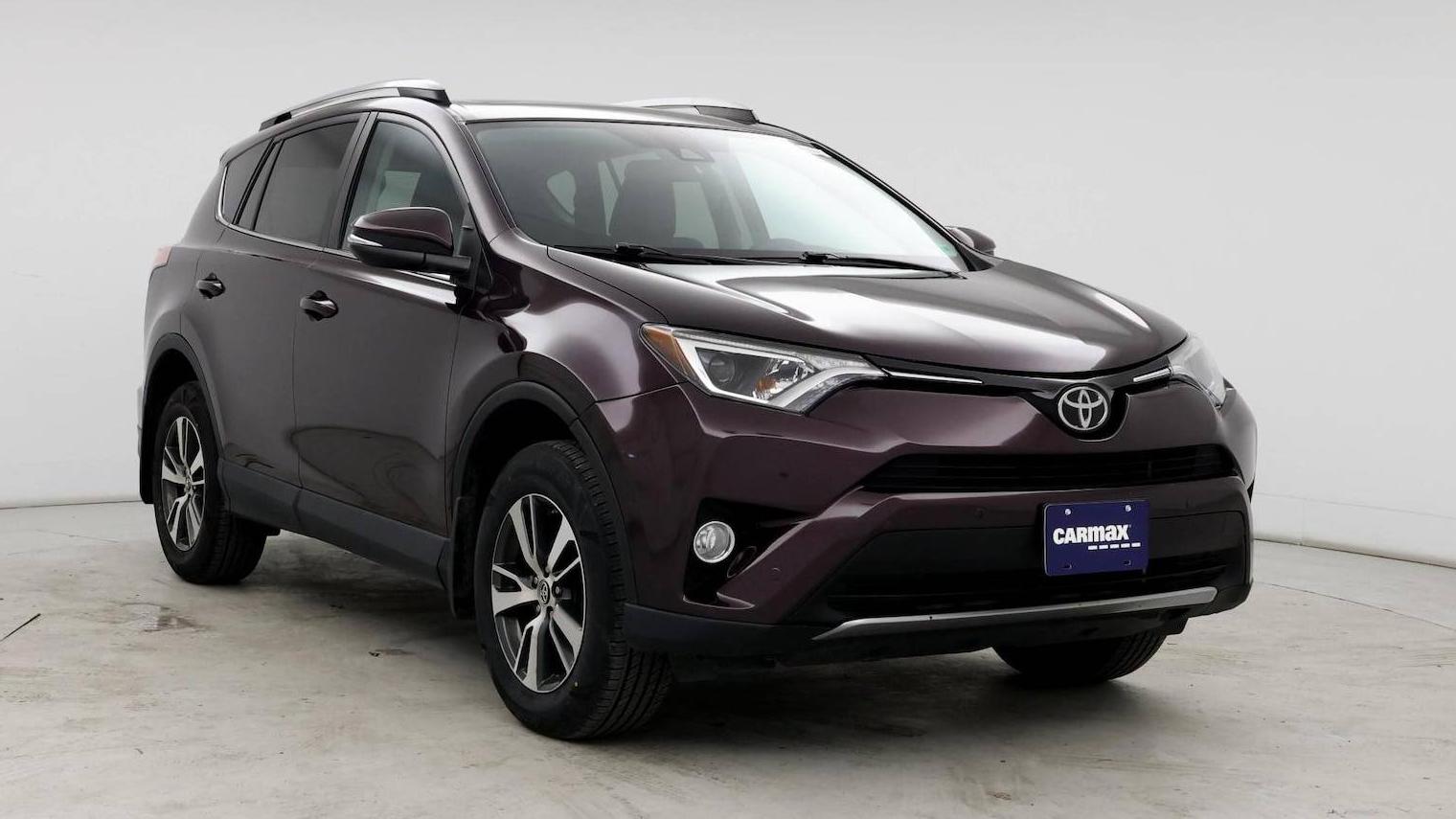 TOYOTA RAV4 2017 2T3RFREV1HW593485 image