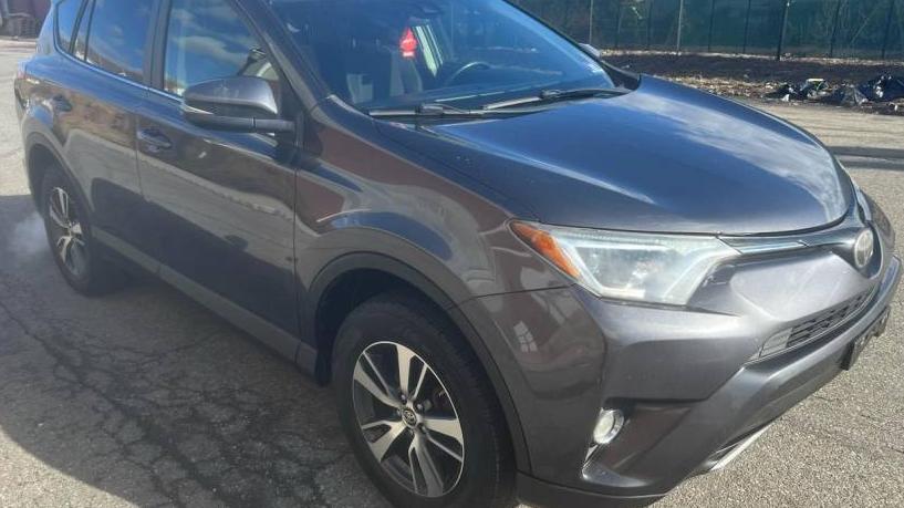 TOYOTA RAV4 2017 JTMRFREV4HJ709342 image