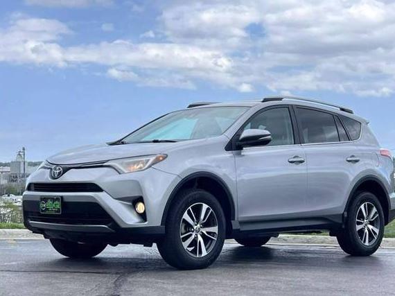 TOYOTA RAV4 2017 2T3RFREV1HW566108 image
